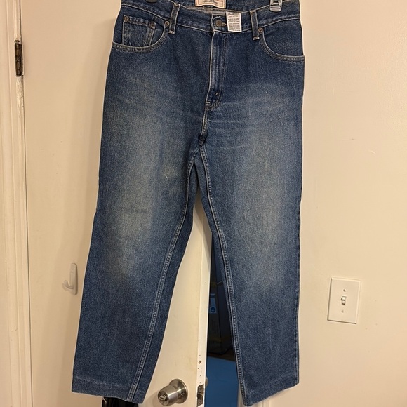 Levi's Relaxed Fit Misses Blue Jeans. Size 12 long. - Picture 1 of 6
